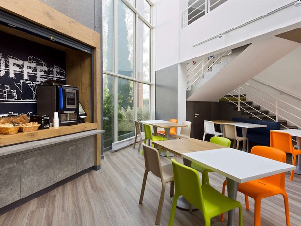 Imagen del bar/restaurante del Hotel Ibis Budget Le Mans Universite. Foto 4