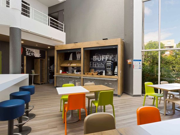 Imagen del bar/restaurante del Hotel Ibis Budget Le Mans Universite. Foto 5