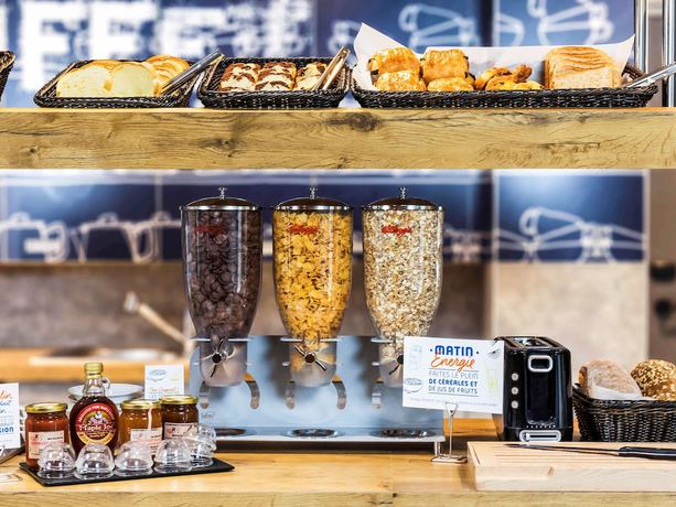 Imagen del bar/restaurante del Hotel Ibis Budget Libourne. Foto 10