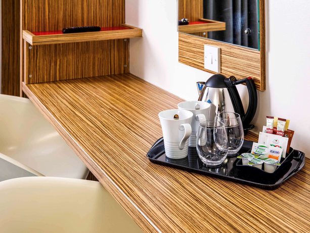 Imagen de la habitación del Hotel Ibis Budget London Heathrow Terminal 5. Foto 17