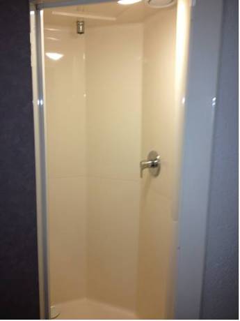 Imagen de la habitación del Hotel Ibis Budget Lyon Villeurbanne. Foto 7