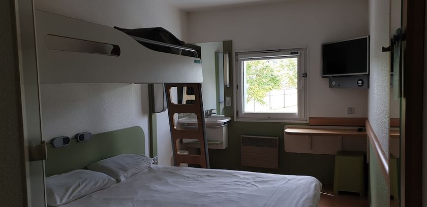 Imagen de la habitación del Hotel Ibis Budget Mâcon Nord. Foto 8