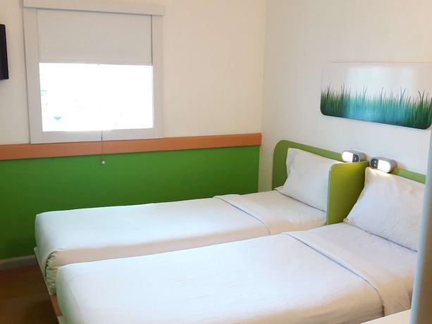 Imagen de la habitación del Hotel Ibis Budget Makassar Airport. Foto 6