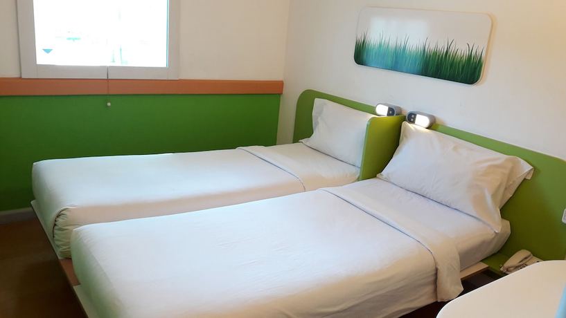 Imagen de la habitación del Hotel Ibis Budget Makassar Airport. Foto 8