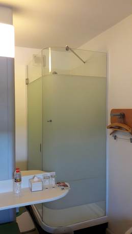 Imagen de la habitación del Hotel Ibis Budget Makassar Airport. Foto 18