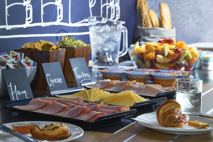 Imagen del bar/restaurante del Hotel Ibis Budget Manchester Salford Quays. Foto 3