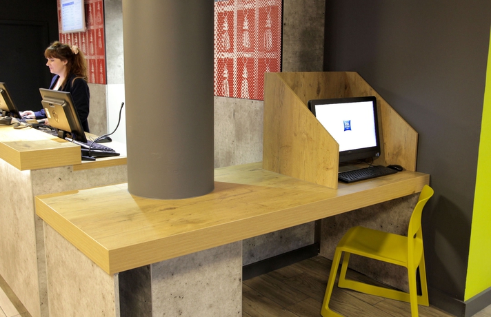 Imagen de los interiores del Hotel Ibis Budget Manchester Salford Quays. Foto 11