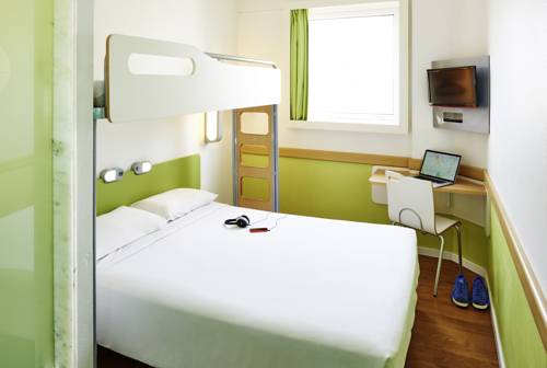 Imagen de la habitación del Hotel Ibis Budget Manosque Cadarache. Foto 15