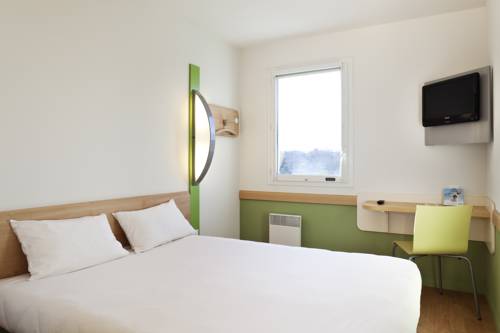 Imagen de la habitación del Hotel Ibis Budget Mantes-la-jolie Sully. Foto 11