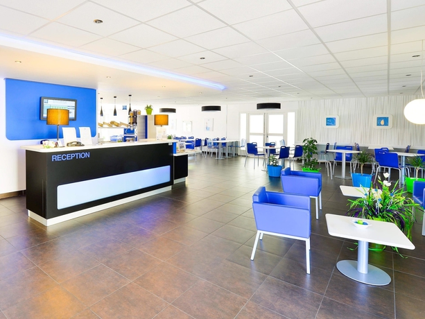 Imagen de los interiores del Hotel Ibis Budget Marne La Vallée. Foto 17