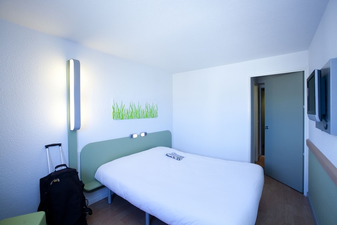 Imagen de la habitación del Hotel Ibis Budget Marseille Vieux Port. Foto 9