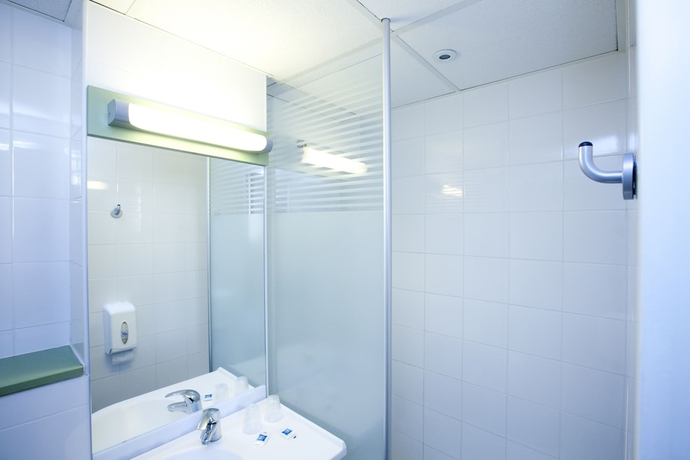 Imagen de la habitación del Hotel Ibis Budget Marseille Vieux Port. Foto 18