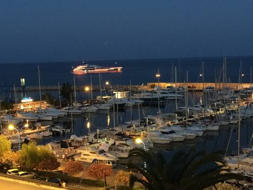 Imagen de la habitación del Hotel Ibis Budget Menton, Menton. Foto 7