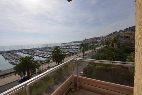 Imagen de la habitación del Hotel Ibis Budget Menton, Menton. Foto 13