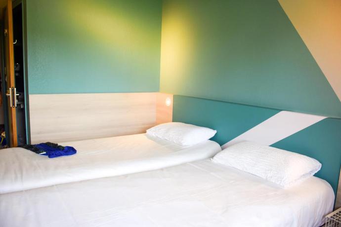 Imagen de la habitación del Hotel Ibis Budget Millau Viaduc. Foto 2