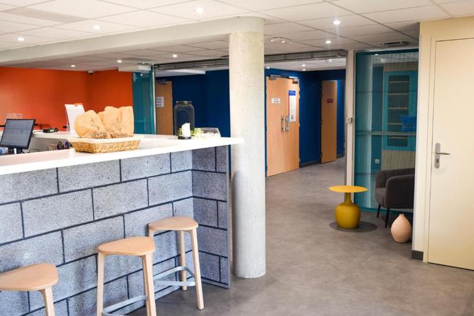 Imagen de los interiores del Hotel Ibis Budget Millau Viaduc. Foto 8