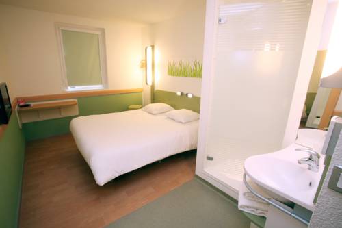 Imagen de la habitación del Hotel Ibis Budget Nantes Reze Aeroport. Foto 13