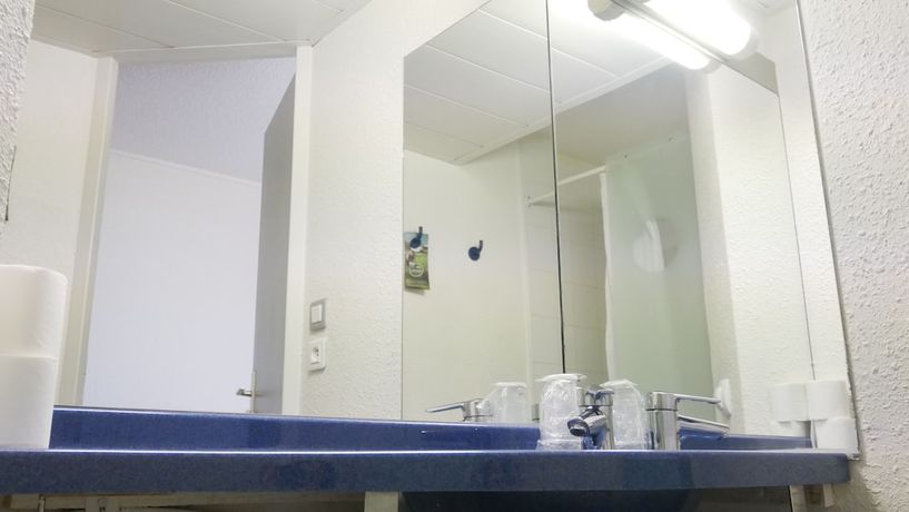 Imagen de la habitación del Hotel Ibis Budget Narbonne Sud. Foto 19