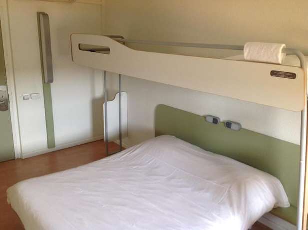 Imagen de la habitación del Hotel Ibis Budget Orgeval. Foto 15