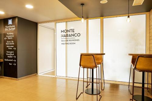 Imagen de los interiores del Hotel Ibis Budget Oviedo. Foto 19