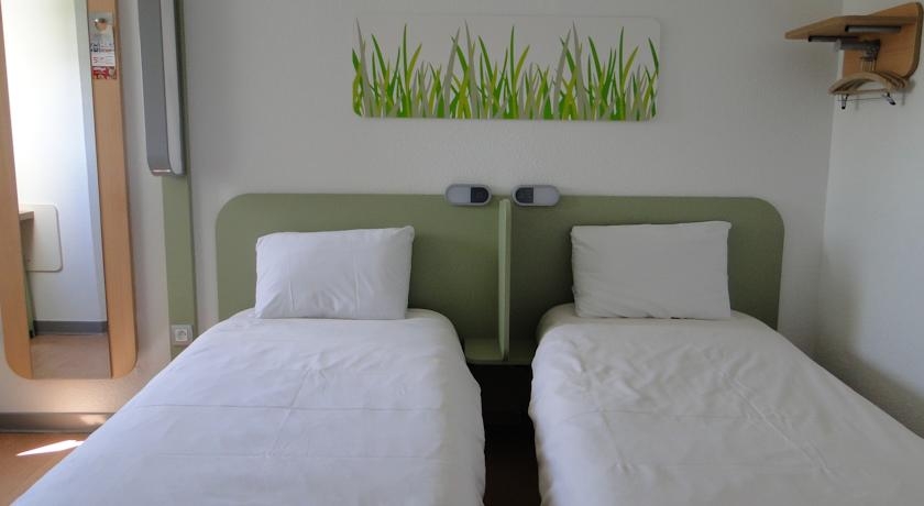 Imagen de la habitación del Hotel Ibis Budget Paris Aubervilliers. Foto 6