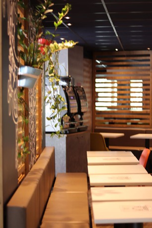 Imagen del bar/restaurante del Hotel Ibis Budget Paris La Villette 19eme. Foto 2