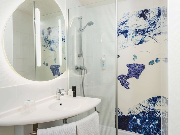 Imagen de la habitación del Hotel Ibis Budget Paris Porte de Bercy. Foto 16