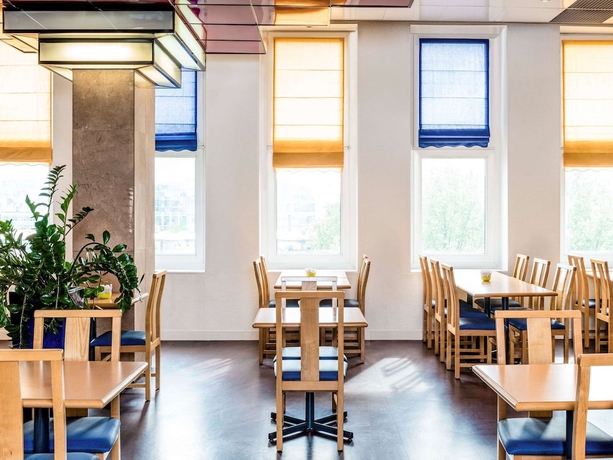 Imagen del bar/restaurante del Hotel Ibis Budget Paris Porte de Bercy. Foto 5