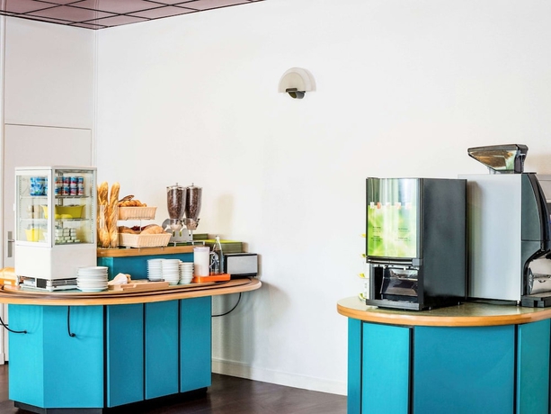 Imagen del bar/restaurante del Hotel Ibis Budget Paris Porte de Bercy. Foto 6