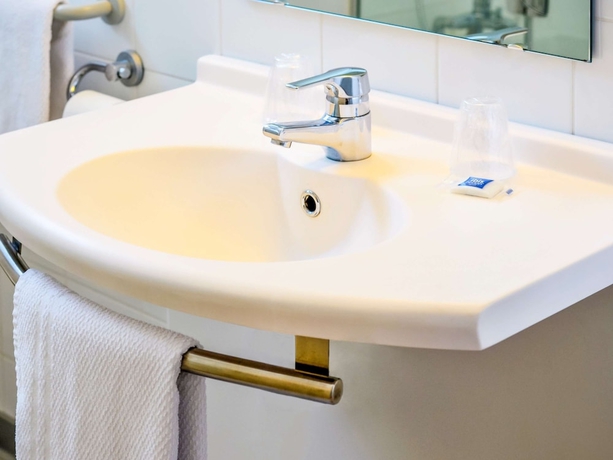 Imagen de la habitación del Hotel Ibis Budget Pau Lescar. Foto 14