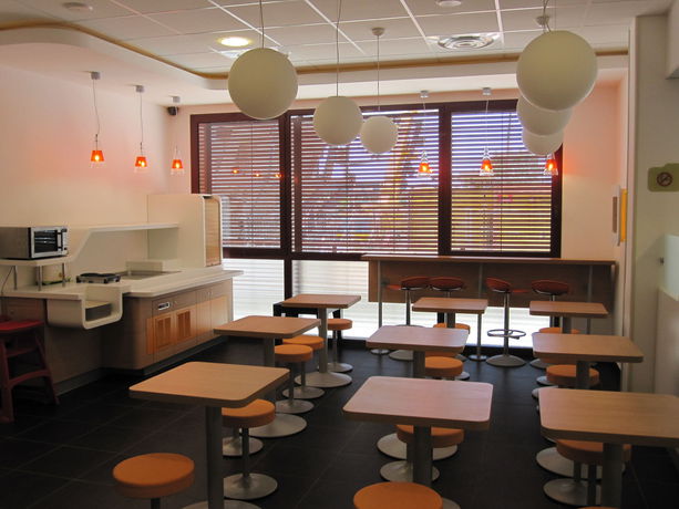 Imagen del bar/restaurante del Hotel Ibis Budget Perpignan Centre Méditerranée. Foto 3