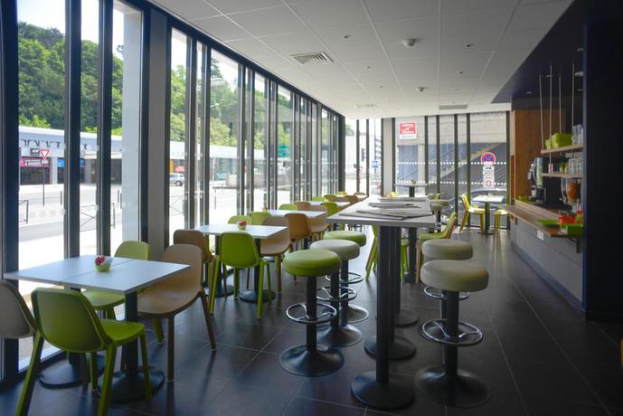 Imagen del bar/restaurante del Hotel Ibis Budget Poitiers Centre Gare. Foto 2