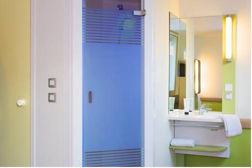 Imagen de la habitación del Hotel Ibis Budget Redon. Foto 9