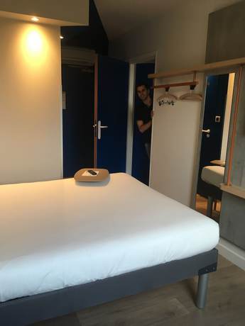 Imagen de la habitación del Hotel Ibis Budget Rennes Route De Lorient. Foto 6