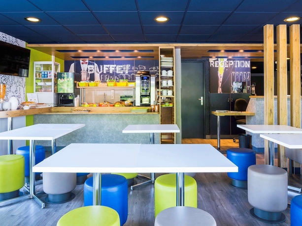 Imagen del bar/restaurante del Hotel Ibis Budget Rennes Route De Saint Malo. Foto 7