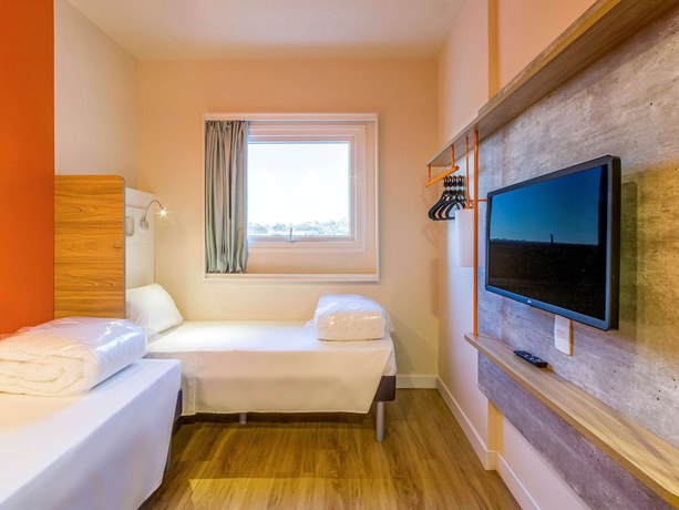 Imagen de la habitación del Hotel Ibis Budget Ribeir&atilde;o Preto Vila Do Golf. Foto 11
