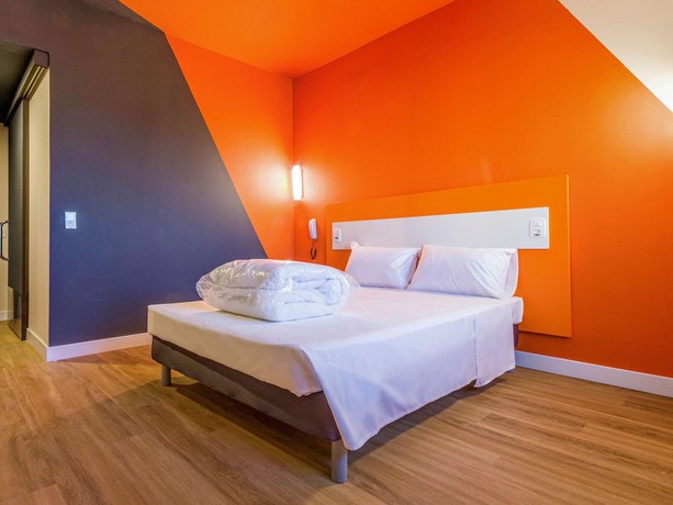 Imagen de la habitación del Hotel Ibis Budget Ribeir&atilde;o Preto Vila Do Golf. Foto 17