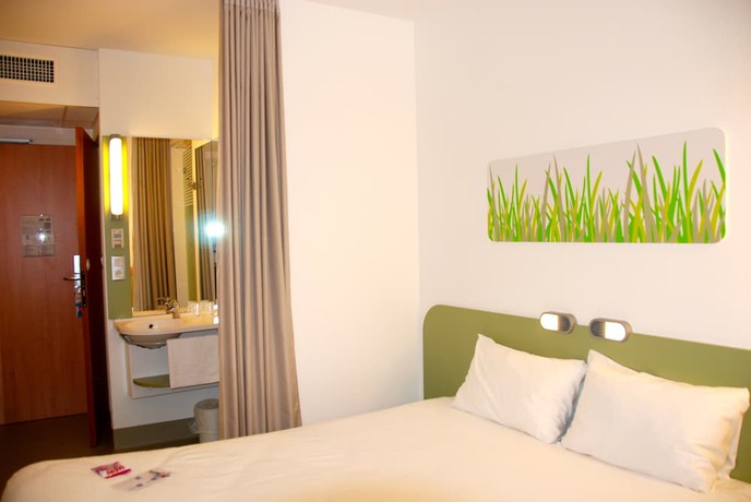 Imagen de la habitación del Hotel Ibis Budget Roanne. Foto 5