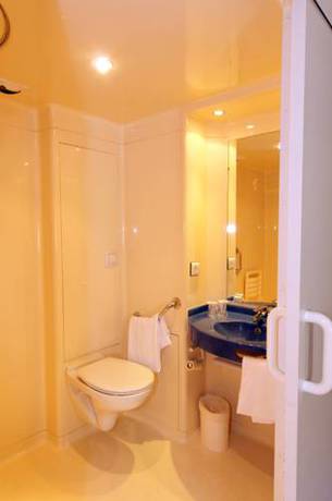 Imagen de la habitación del Hotel Ibis Budget Rochefort. Foto 7