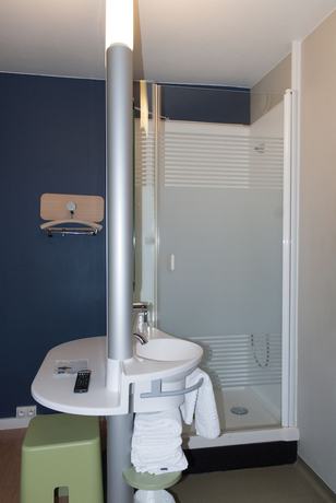 Imagen de la habitación del Hotel Ibis Budget Rodez. Foto 3