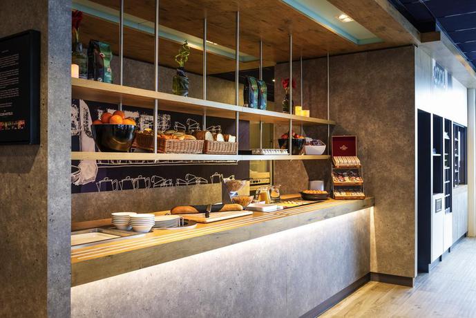 Imagen de los interiores del Hotel Ibis Budget Rotterdam The Hague Airport. Foto 6