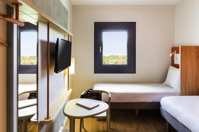 Imagen de la habitación del Hotel Ibis Budget Rotterdam The Hague Airport. Foto 3