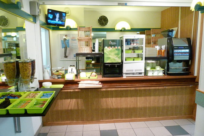 Imagen de la habitación del Hotel Ibis Budget Rouen Petit Quevilly. Foto 8