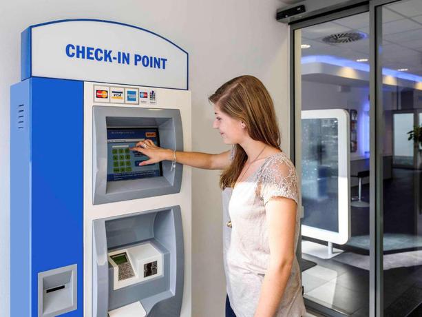 Imagen de los interiores del Hotel Ibis Budget Saint Dié Des Vosges. Foto 8