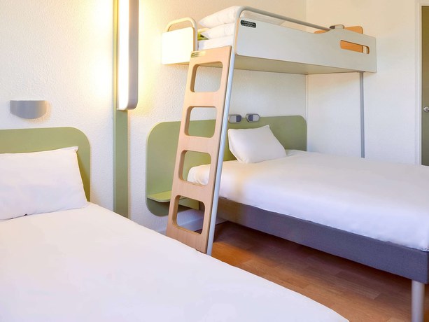 Imagen de la habitación del Hotel Ibis Budget Saint Etienne Stadium. Foto 9