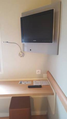 Imagen de la habitación del Hotel Ibis Budget Saint Gaudens. Foto 6