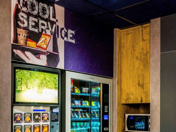 Imagen del bar/restaurante del Hotel Ibis Budget Saint Maurice. Foto 8