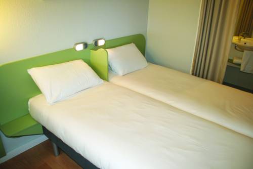 Imagen de la habitación del Hotel Ibis Budget Saint Pourcain. Foto 4
