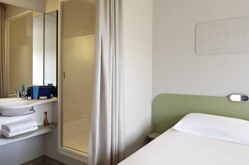 Imagen de la habitación del Hotel Ibis Budget Saint Pourcain. Foto 9