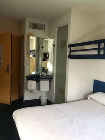 Imagen de la habitación del Hotel Ibis Budget Saint-brieuc Yffiniac. Foto 4